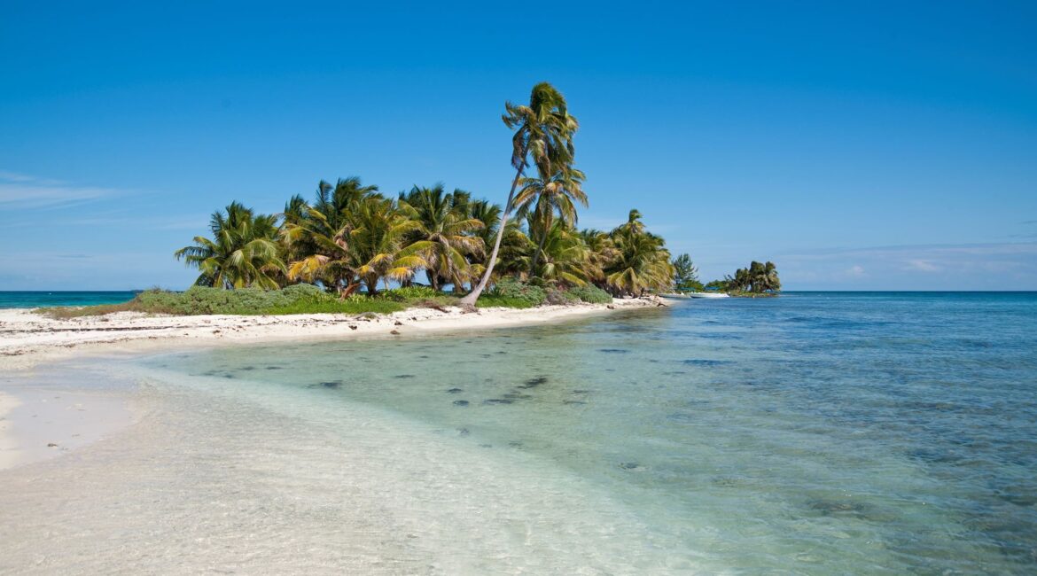 laughing bird caye in belize