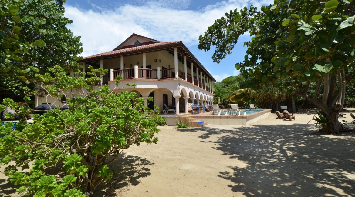 belize beach vacation