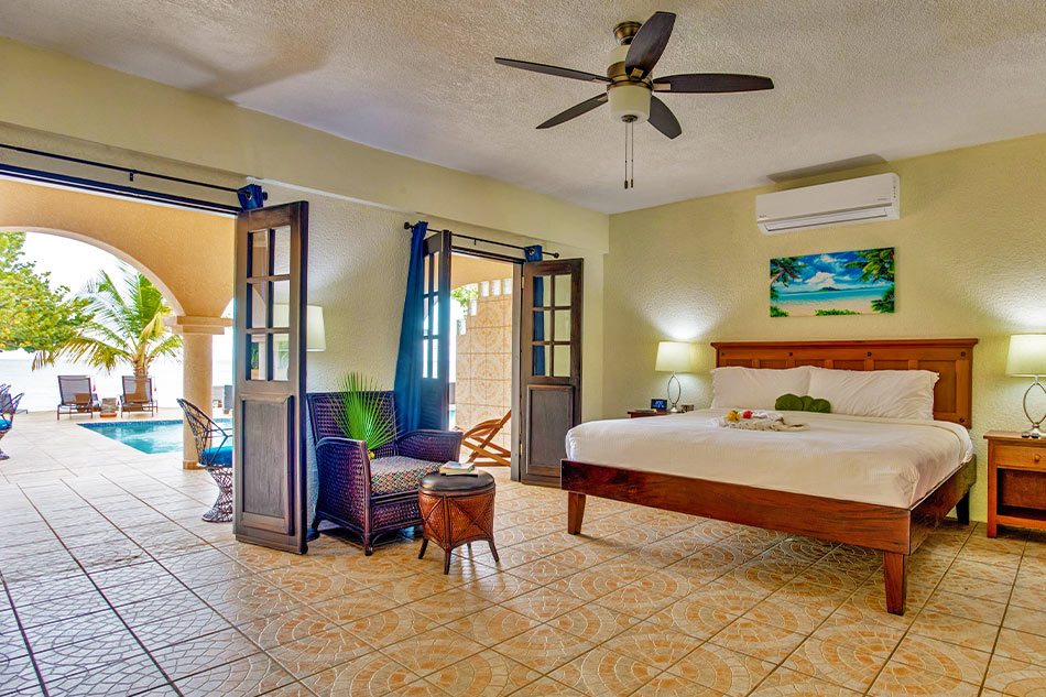 Placencia Belize beach suites