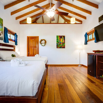Placencia Belize vacation treehouse