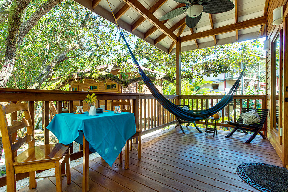 Placencia Belize vacation treehouse